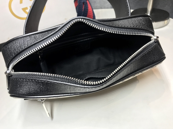 激安グッチバッグコピー着用イメージ